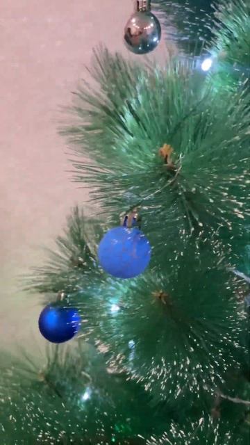 Ёлка искусственная