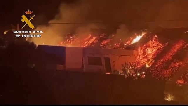 La Palma Volcano Forces Residents From Homes | 10 News First