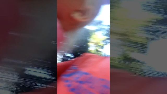 Кира и Милана катаются на уточках смотреть онлайн