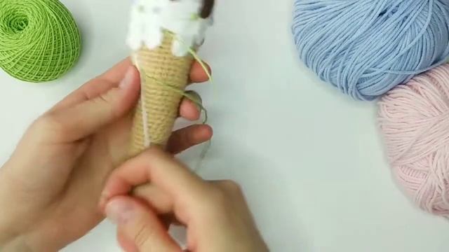 👌КАК СПРЯТАТЬ НИТЬ ПОСЛЕ ВЯЗАНИЯ. HOW TO HIDE YARN TILES CROCHET.