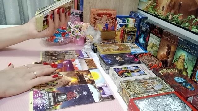 ТЯНЕТ ЛИ ЕГО К ВАМ ❤️ ХОЧЕТ ЛИ ОН БЫТЬ С ВАМИ ⁉️ #таро #news #гадание #таро гадание