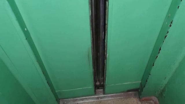 Лифт МЛЗ с менянным купе, Г/П 350 кг, V=0,65 м/сек (ул. Чумаченко, 41, подъезд 4, г. Запорожье) смотреть онлайн