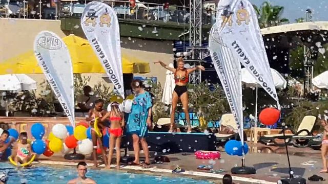 Maritim Pine Beach Hotel Пенная вечеринка 2