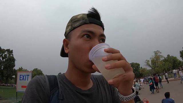 น้ำมะนาวโซดาอินเดีย แก้วละ 9 บาท! смотреть онлайн