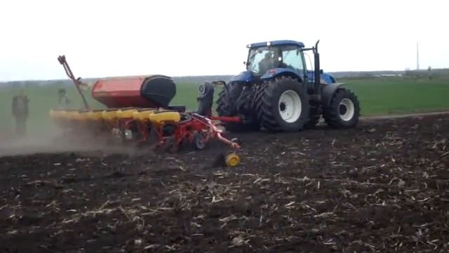 Посев кукурузы с New Holland T7060 смотреть онлайн