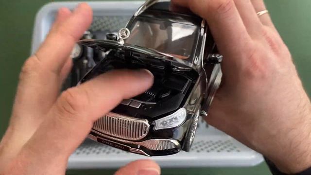Box Full Of Diecast Cars - Lexus LX 570, Lexus LM300, Maybach, BMW, Mercedes смотреть онлайн