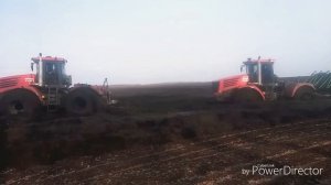 Кировец к7, в грязи и врезался в другой Кировец.