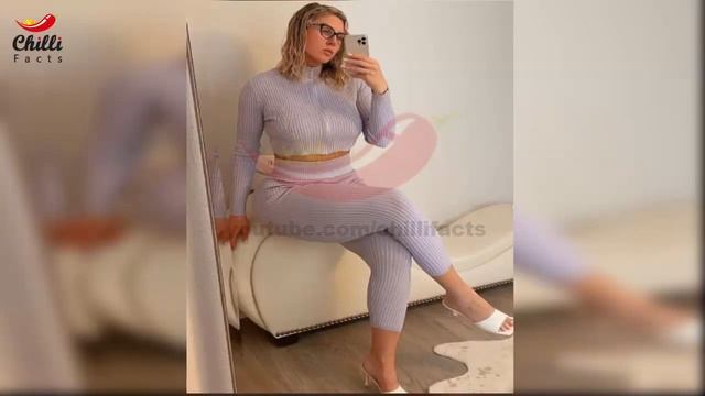 Social Media Star Sophie Hall Bio, Wiki, Age, Affairs, Net Worth @AllgoodthingsTv