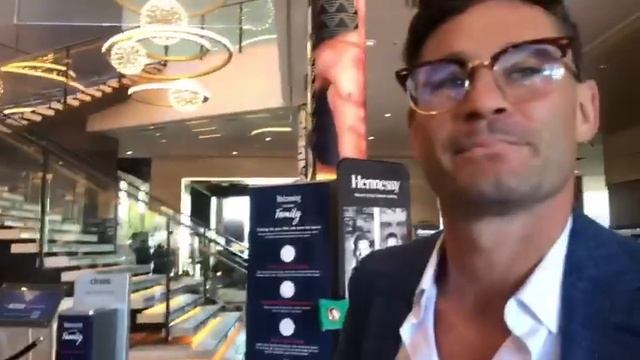 What would Serio Mora & Chris Algieri do if Jake Paul took their hats off;Canelo vs Billy predictio смотреть онлайн