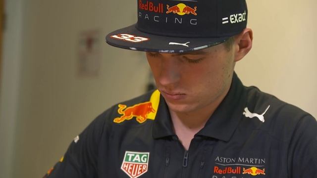 Racing Down Under – Daniel Ricciardo & Max Verstappen Preview The 2018 F1 Australian GP | M1TG смотреть онлайн