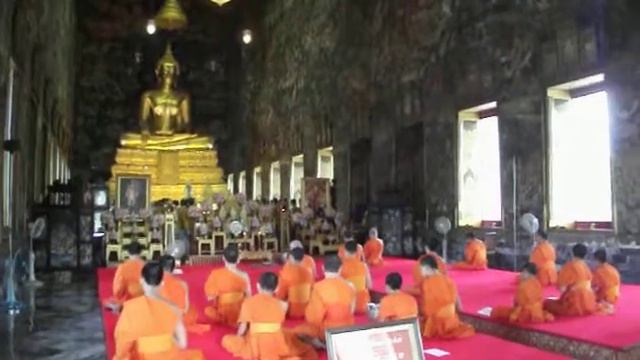Bangkok. Wat Suthat - 1.