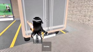 играю в мм2!!! "первый раз"/мм2/