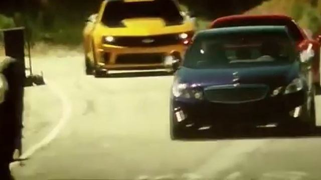 Transformers 3 Bumblebee,Dino in action смотреть онлайн