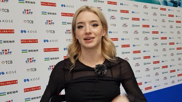 Amber Glenn Interview смотреть онлайн