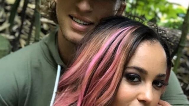 Brielle Biermann’s Ex Boyfriend Has Moved On With A Popular ‘Riverdale’ Star смотреть онлайн