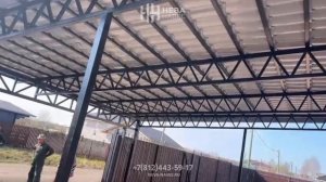 Навес односкатный из металлочерепицы с торцевыми планками