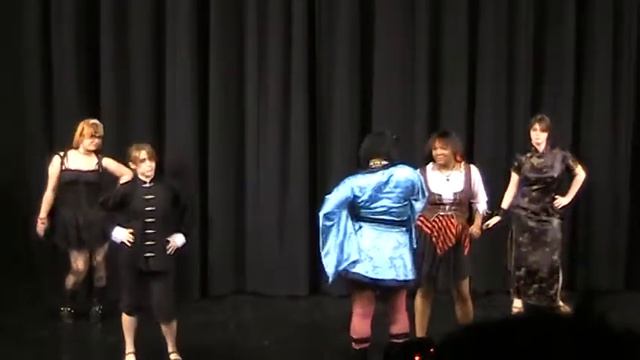 ToraCon 2010- The Geisha Dance Skit смотреть онлайн
