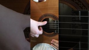 Учу играть на гитаре дочку с нуля. Ребенку 7 лет. Первое занятие.