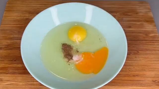 Такая печень готовится быстро и просто, получается нежнейшая, тающая во рту