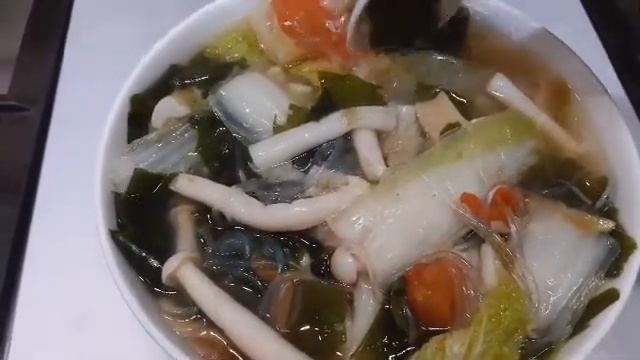VERMICELLI NOODLES WITH MUSHROOMS, SEAWEED AND TOMATO SOUP BY #JudithDiaries смотреть онлайн