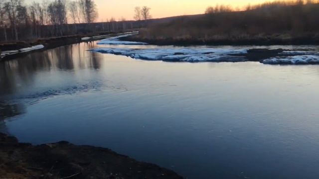 спокойная река