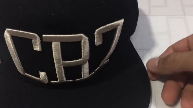 Unboxing boné cap CR7 Cristiano Ronaldo dourado preto