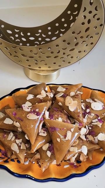 بريوات اللوز Morocan sweet Almonds Briwat смотреть онлайн