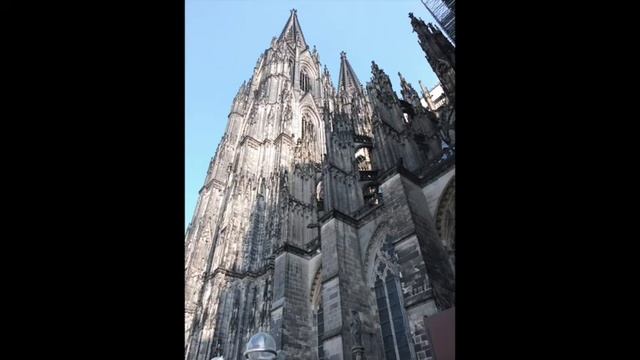 Kölner Domglocken: Geläut zum Hochamt am Sonntag смотреть онлайн