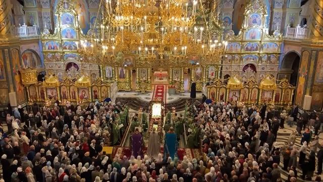 Хресний хід з мощами преподобного Амфілохія. Почаїв Лавра 10 травня 2024 рік. смотреть онлайн
