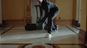 ОГРАБЛЕНИЕ БАНКА ПОД МУЗЫКУ|музыка летит патруль