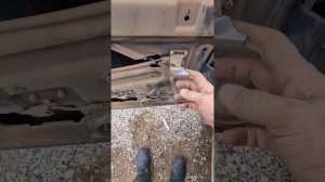 Замена Внутренней  ручки  открывания  дверей на Приоре#гайддлячайников)))