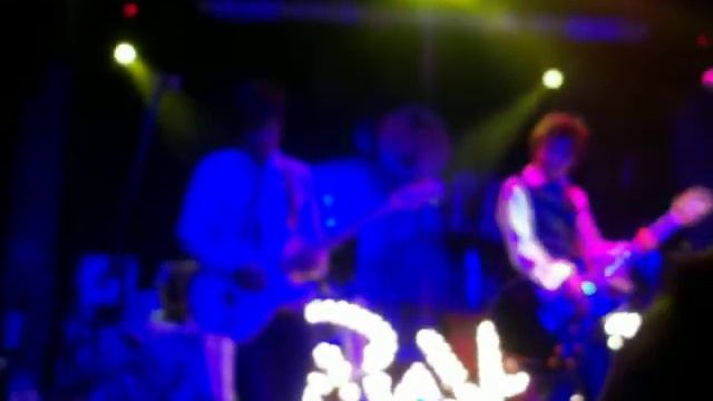 Pink Flamingo en su presentación de su Disco Debut Old Jacks Studio "Ahora que paso el temblor" смотреть онлайн