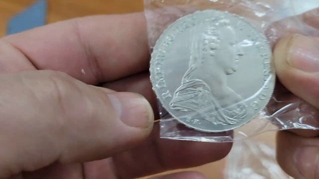 Красивое серебро!👍Старинный таллер, и французкие 50 франков.💥 смотреть онлайн