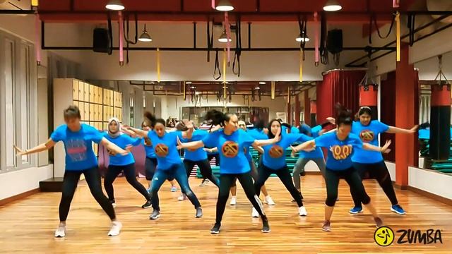 Weke Weke | Elillumniari | Zumba MM 77 | Zin Riva смотреть онлайн