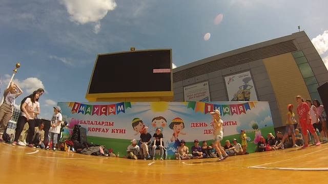 Svet & Sanya Vs Nice Stuff | Hip Hop Kidz 2x2 | 1:4 | BATTLE OF SCHOOL 8 | KOSTANAY 01 06 15