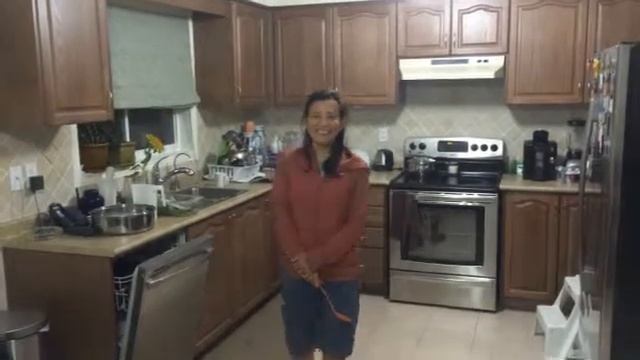 Anna's new jacket смотреть онлайн