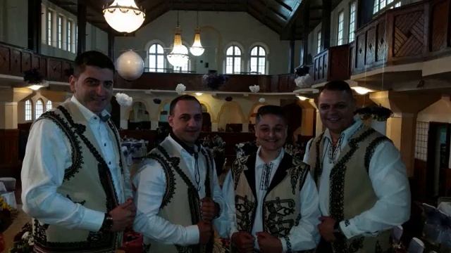 LA TARA INFLORESC TOTI POMII formatia MORDASAN SIBIU смотреть онлайн