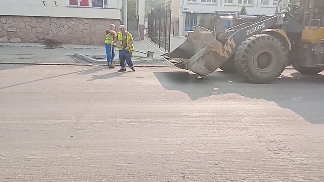 дороги ,уборка старого щебня смотреть онлайн