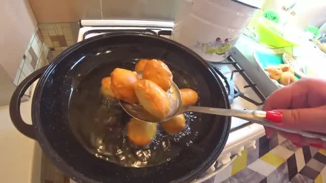 ВЛОГ_ДА ПЛАТОК МОЯ ФИШКА_ГОТОВИМСЯ К НАУРЫЗУ_ЖАРЮ БАУРСАКИ НА ЛЮБИМОМ ТЕСТЕ_ВАРЮ МЯСО НА БЕШБАРМАК_