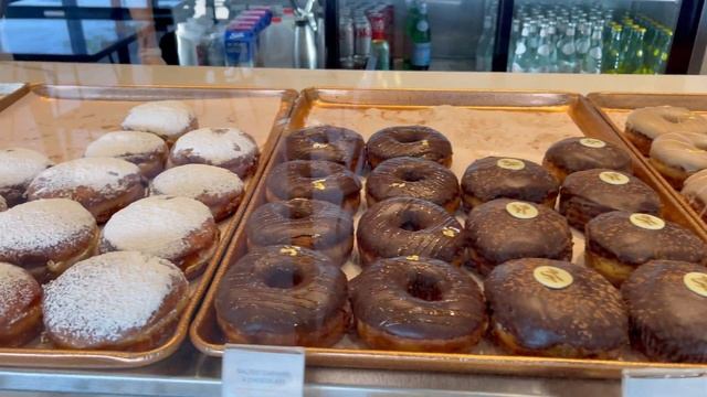 Best Donuts In Las Vegas! So Viral And Famous!