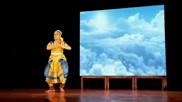 Classical Dance By Navia Johnathan Shreeman Narayana