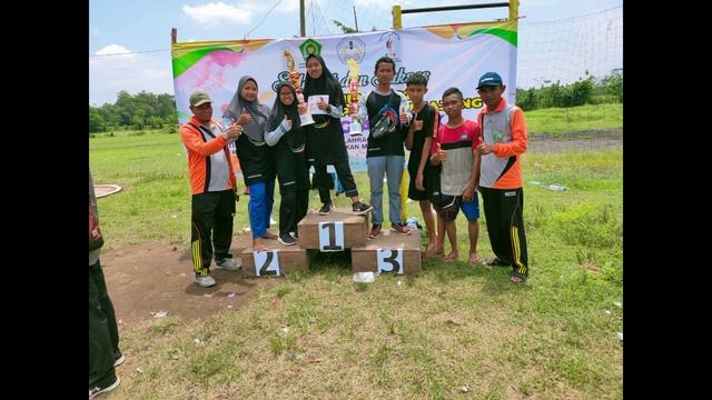 LARI 400 M Putra Juara 3 dan Putri Juara 2... MIFUL JOZ смотреть онлайн