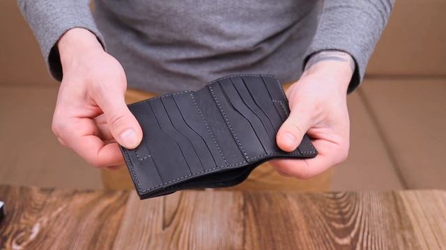 Обзор мужского кожаного кошелька GRANDE PELLE 16742 смотреть онлайн