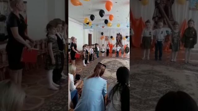 Утренник в детском саду к 9 Маю! смотреть онлайн