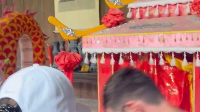 МЕСЯЦ В КИТАЕ 🇨🇳|| ЕДА | РАЗВЛЕЧЕНИЯ | Выжившие казахи в Китае смотреть онлайн