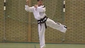 По Ун видео тхэквондо туль на Черный пояс 1 Дан, хьенг 36 движений, комплекс Po-Eun Tul спорт Sport