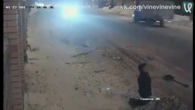 наехал на лопату смотреть онлайн
