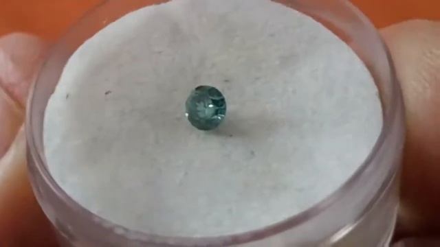 diamant de 0,29 carat, VS смотреть онлайн