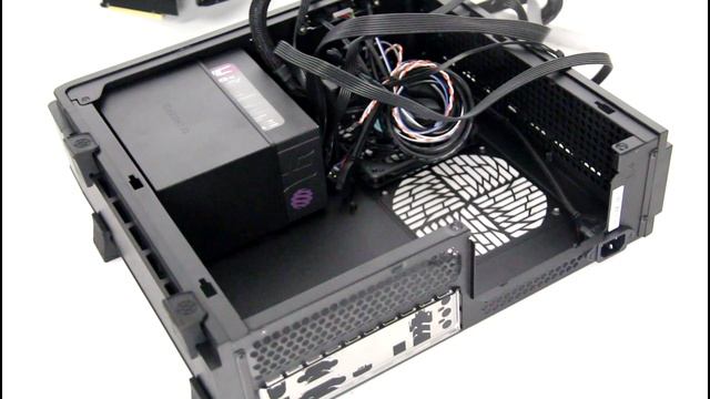 [Cowcot TV] Présentation/Test Silverstone RVZ03 смотреть онлайн