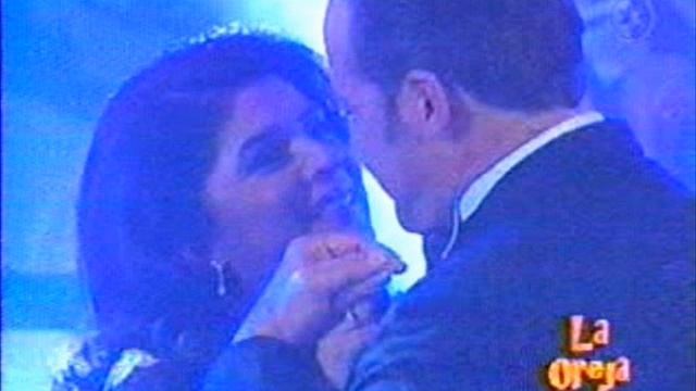 cesar evora y vicky ruffo (pareja tekila)- pegadito смотреть онлайн